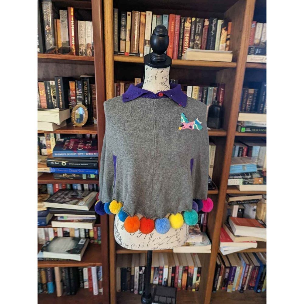 LOUIE Louis grey multicolored pom pom bird embroidered collared poncho wool x - Picture 7 of 12